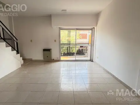 Depto Tipo Casa en Venta de 2 dormitorios