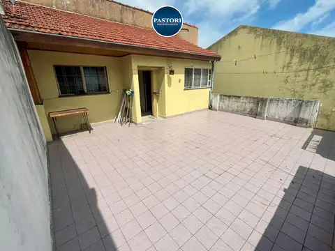 Depto Tipo Casa en Venta 60 años