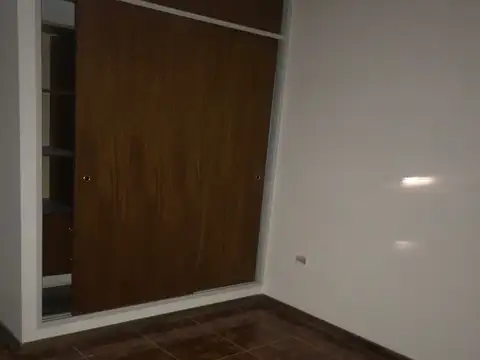 Triplex 3 dorm c/Cochera y Patio