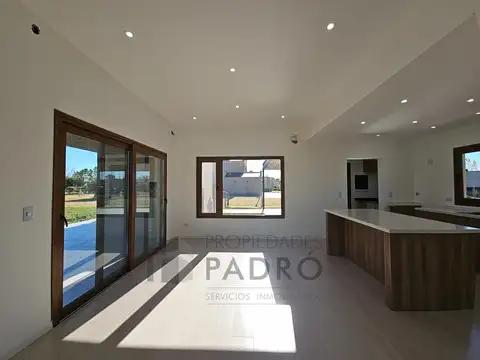 Casa en Venta en San Roque, USD 230.000
