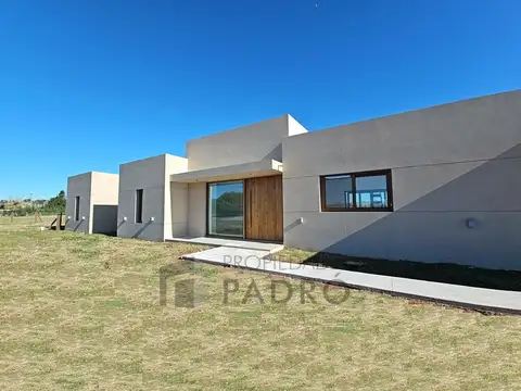 Ruta 6, km 155. Barrio San Roque, Comarcas de Luján.