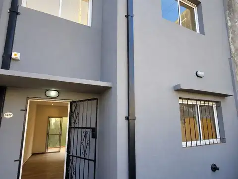 PH DE 4 AMBIENTES EN DÚPLEX A ESTRENAR CON PATIO PROPIO