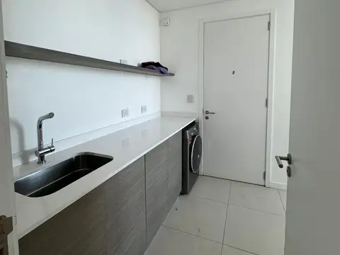 Departamento 6 ambientes con 3 baños