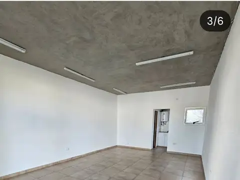 Local en Alquiler en La Plata, $ 390.000