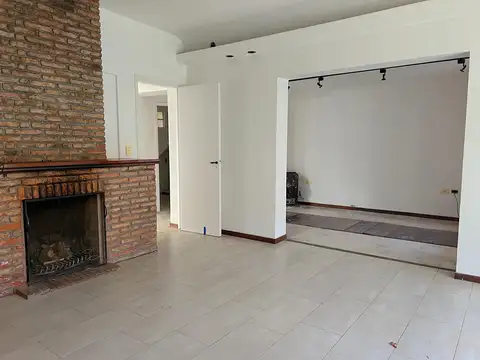 Casa  en Venta en Acassuso, San Isidro, G.B.A. Zona Norte