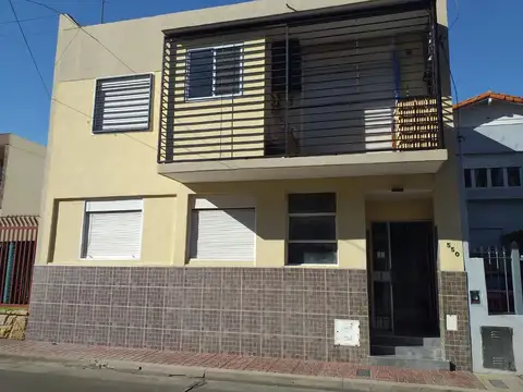 VENTA DE 2 AMBIENTES AMPLIO CON BALCÓN