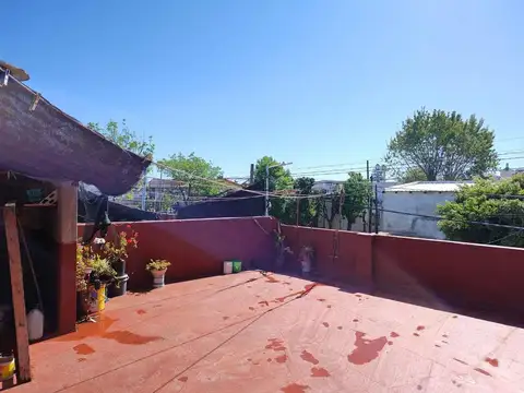 Venta PH 4 amb con entrada independiente Sarandí