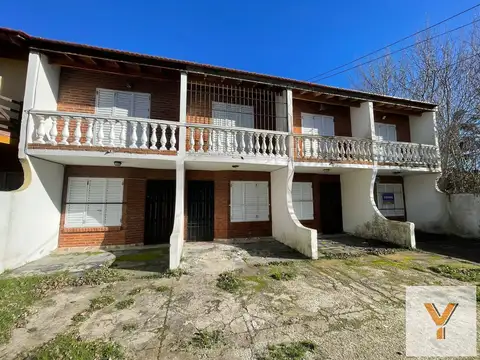 Triplex en venta - 3 Dormitorios 2 Baños - Cochera - 70Mts2 - Mar del Tuyú