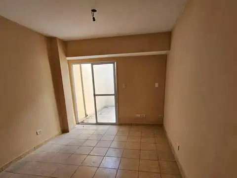 Depto Tipo Casa 2 ambientes con 1 baño