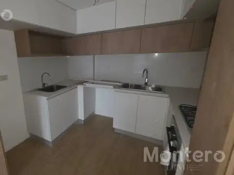 Departamento en Venta en Parque Centenario, USD 179.000