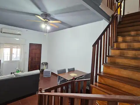 Depto Tipo Casa en Venta de 4 dormitorios