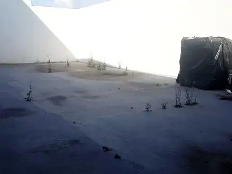 63 E/ 26: LOCAL EN VENTA