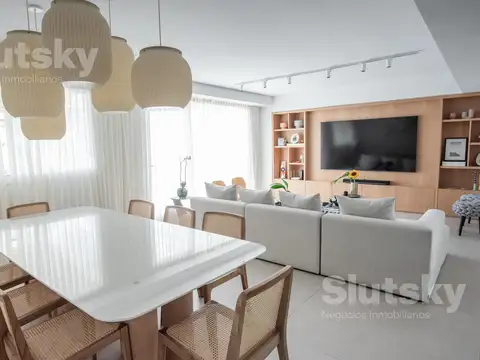 Duplex de categoría en Palermo  3 dormitorios, terraza con parrilla, cochera y baulera.