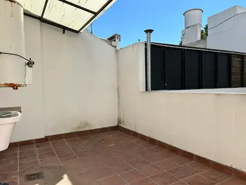 Casa en Alquiler con 1 cochera