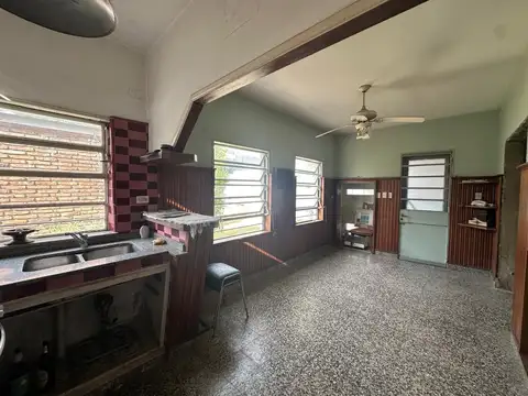 Depto Tipo Casa en Venta en Villa Adelina, USD 114.000