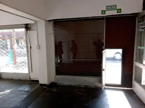 Local en Alquiler en José León Suárez, $ 600.000