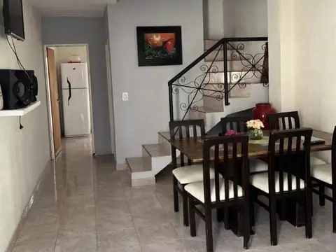 DUPLEX DE 3 AMBIENTES EN COMPLEJO EN JOSE C PAZ