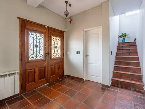 Casa 7 ambientes con 3 baños