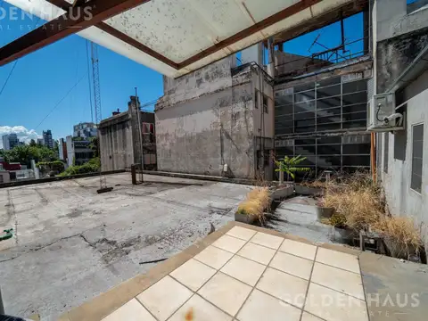 Casa 7 ambientes con 1 baño