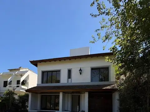 Casa en Alquiler en Country Maschwitz Club – 4 Amb.