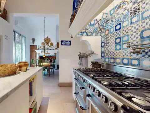 Venta - Casa Taller de Artista - Exclusivo Petit Hotel - Maipú, Mendoza