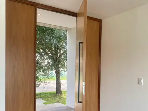 Casa en Venta en San Lucas, USD 365.000