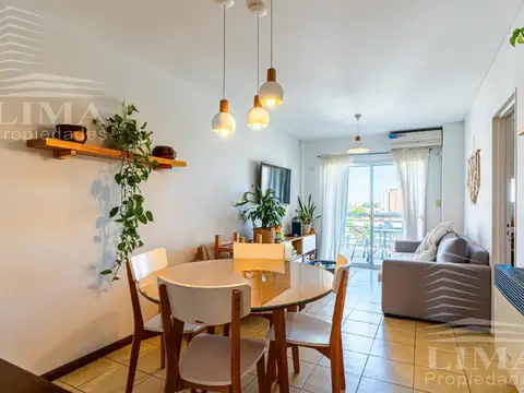 Departamento 2 dormitorios con cochera- Rosario