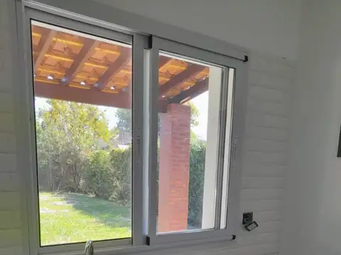 Av. Juan Domingo Peron 2500