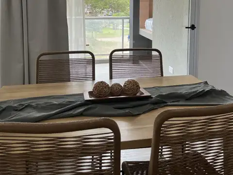 Departamento en Alquiler Temporal con 1 cocheras