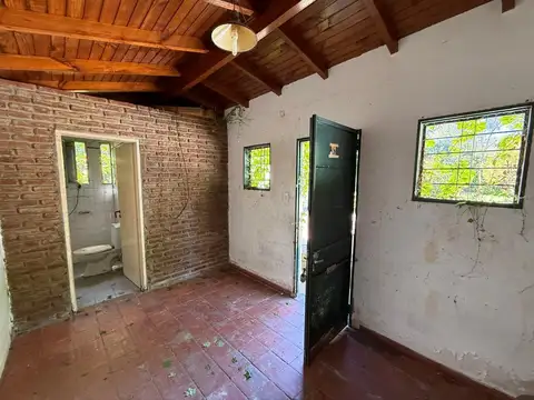 VENTA CASA 3 DORM CON PARQUE EN CALLE 475 y 139 JOAQUIN GORINA al 1400