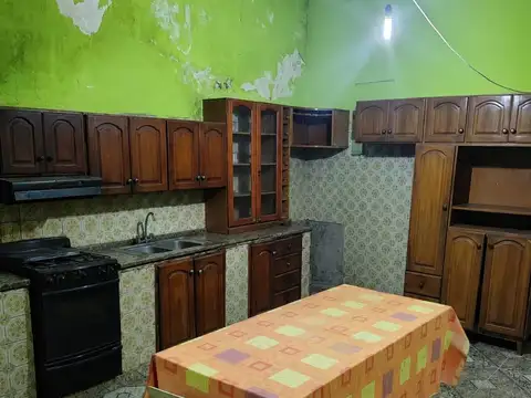 VENTA CASA 5 DORM-PARA USO COMERCIAL O RESIDENSIAL
