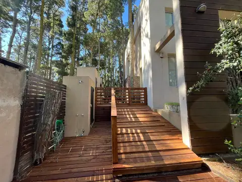 Casa en Alquiler Temporal con 1 cochera