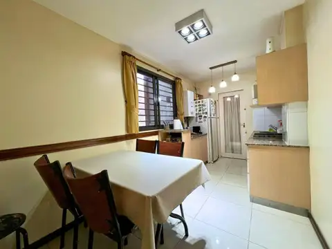 Departamento 4 ambientes con 2 baños