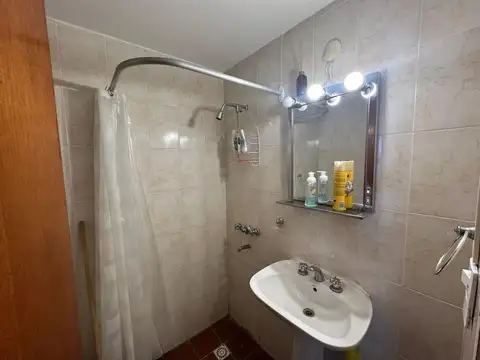 Depto Tipo Casa en Venta 35 años