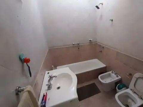 Depto Tipo Casa en Venta en Tiro Suizo, USD 52.000
