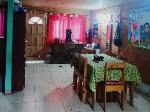 Casa 3 ambientes con 1 baño