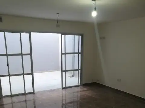 Depto Tipo Casa en Venta de 2 dormitorios