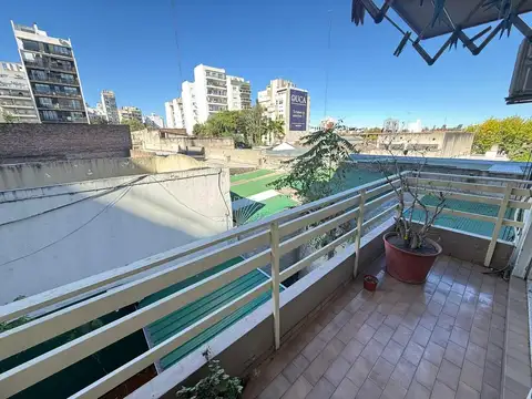 Departamento 3 ambientes c/balcón contrafrente