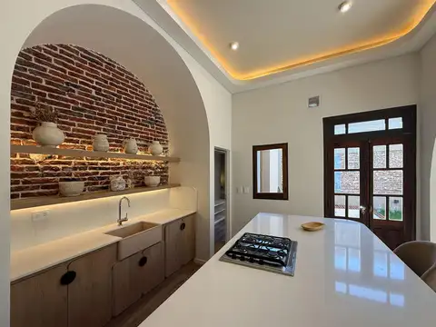 Casa en Venta en Nuestra Señora De Lourdes, USD 420.000