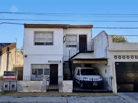 OPORTUNIDAD - PH al fte s/lote de 26 mts c/garage - Vta Dta - Apto. Crédito 