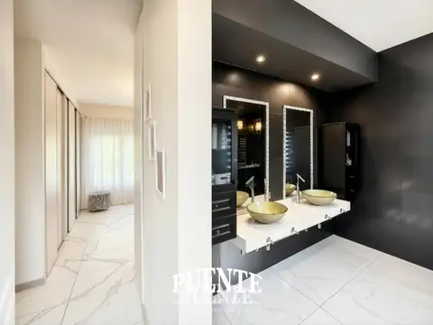 Casa en Venta en Solar Del Bosque, USD 385.000