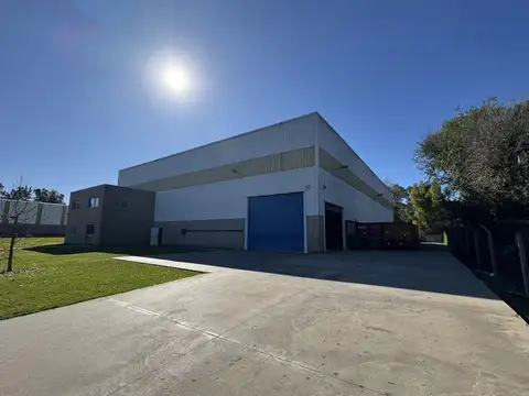 Depósito de 1440 m2 cubiertos en Villa Rosa Pilar - Zonificación industrial