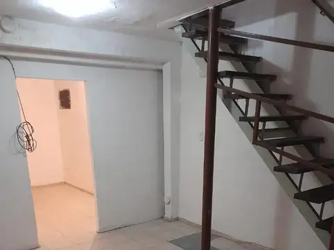 Julio A Roca 900