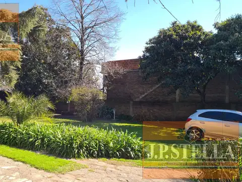 Fracción Comercial 2766 m² c/ Casa 4 Amb y mejoras  - Villa Luzuriaga