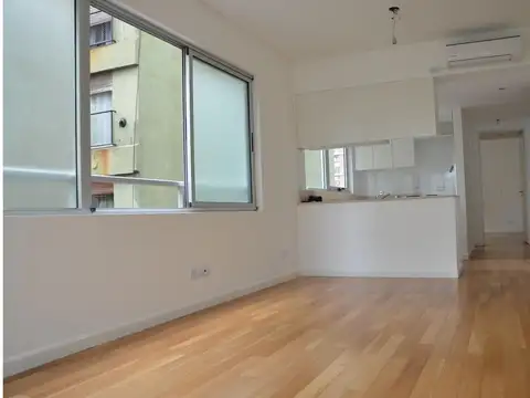 Departamento 2 ambientes sin muebles en Torre QUO