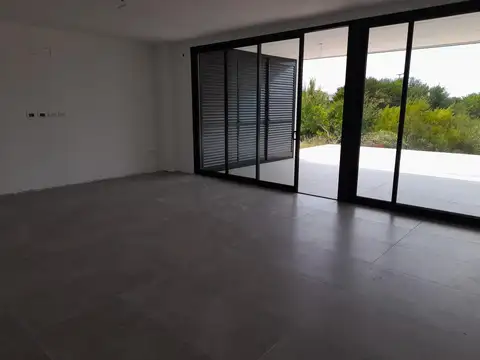 Casa en Venta en Barrio Senderos 4, USD 290.000