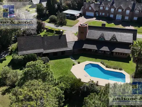 Casa con una calidad única, para entendidos, para Negociar y Financiacion directa  