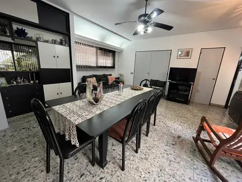 Casa 4 Ambientes con Cochera, Patio y Terraza Acepta permuta- Wilde