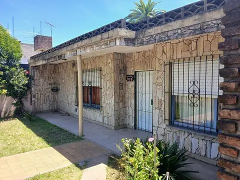 VENTA CASA CUATRO AMBIENTES EN JOSE C PAZ