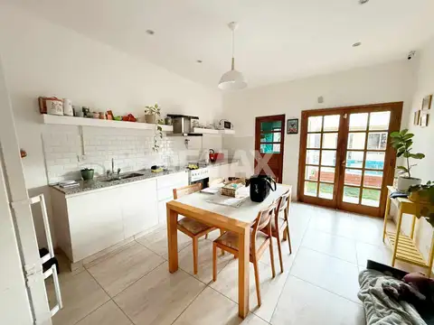 Casa en Venta con 1 cochera